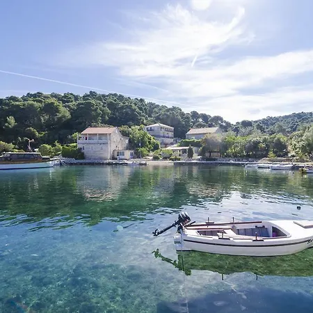 Lorena Mljet * Pomena
