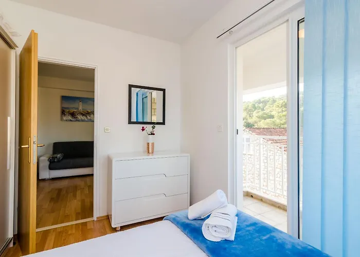 Lorena Mljet شقة *