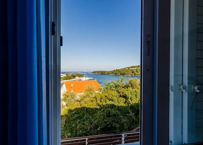 شقة Lorena Mljet بومينا