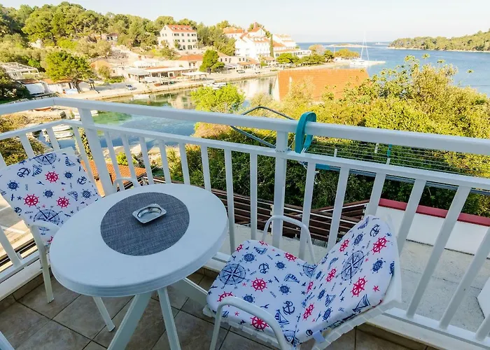 شقة Lorena Mljet *