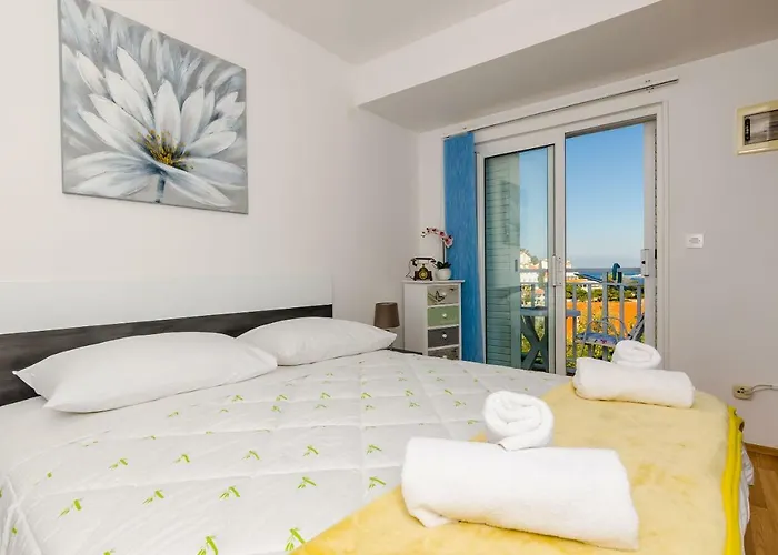 Lorena Mljet شقة بومينا